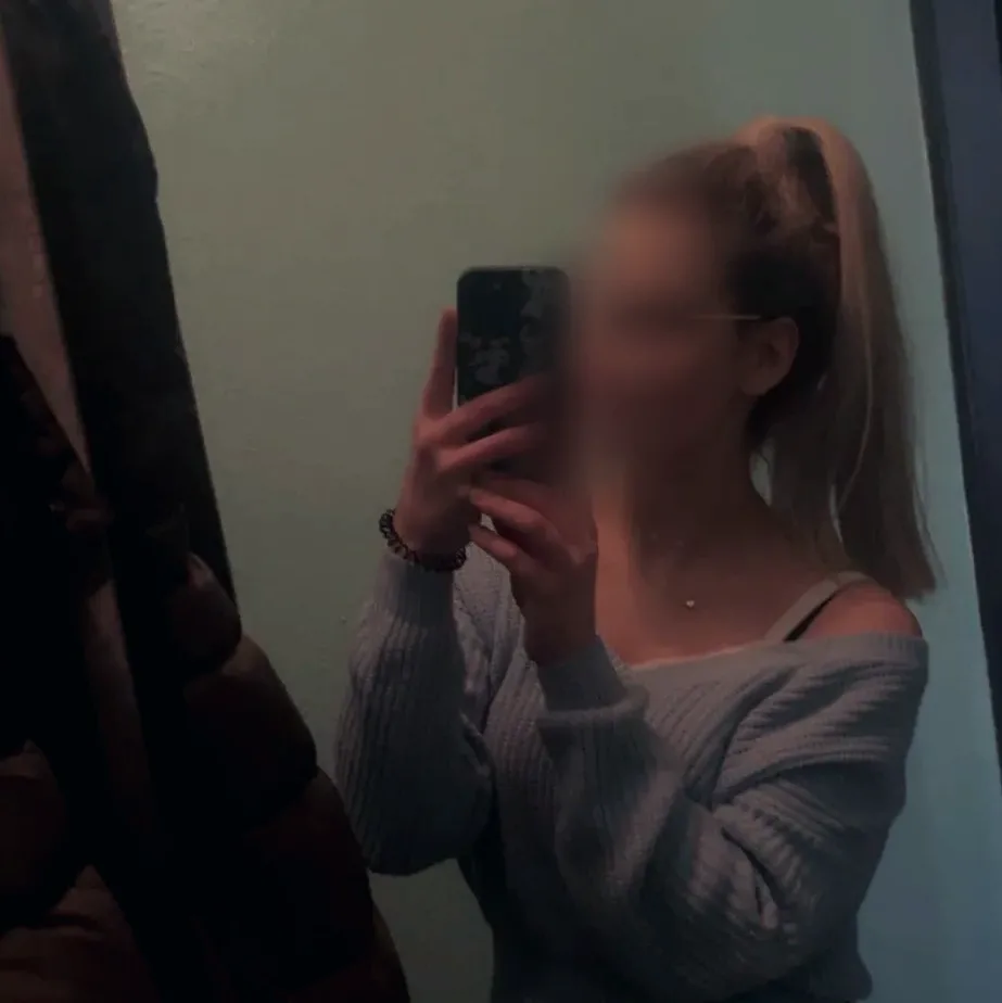 Aleksandra, 26