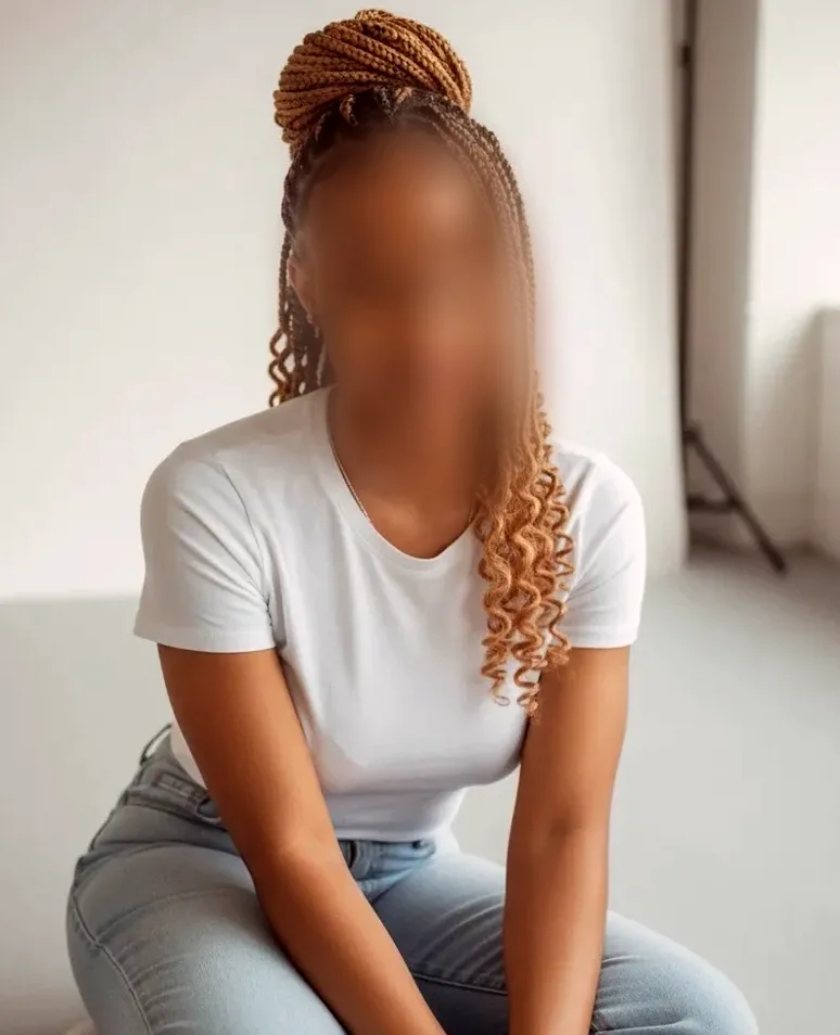 Astrid, 28