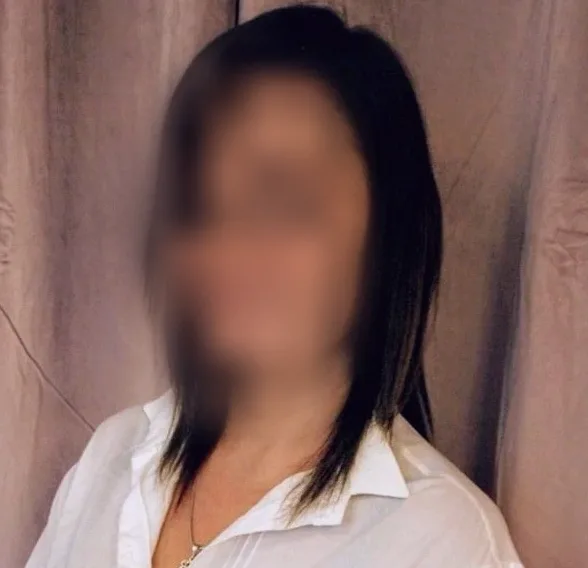 Edith, 32