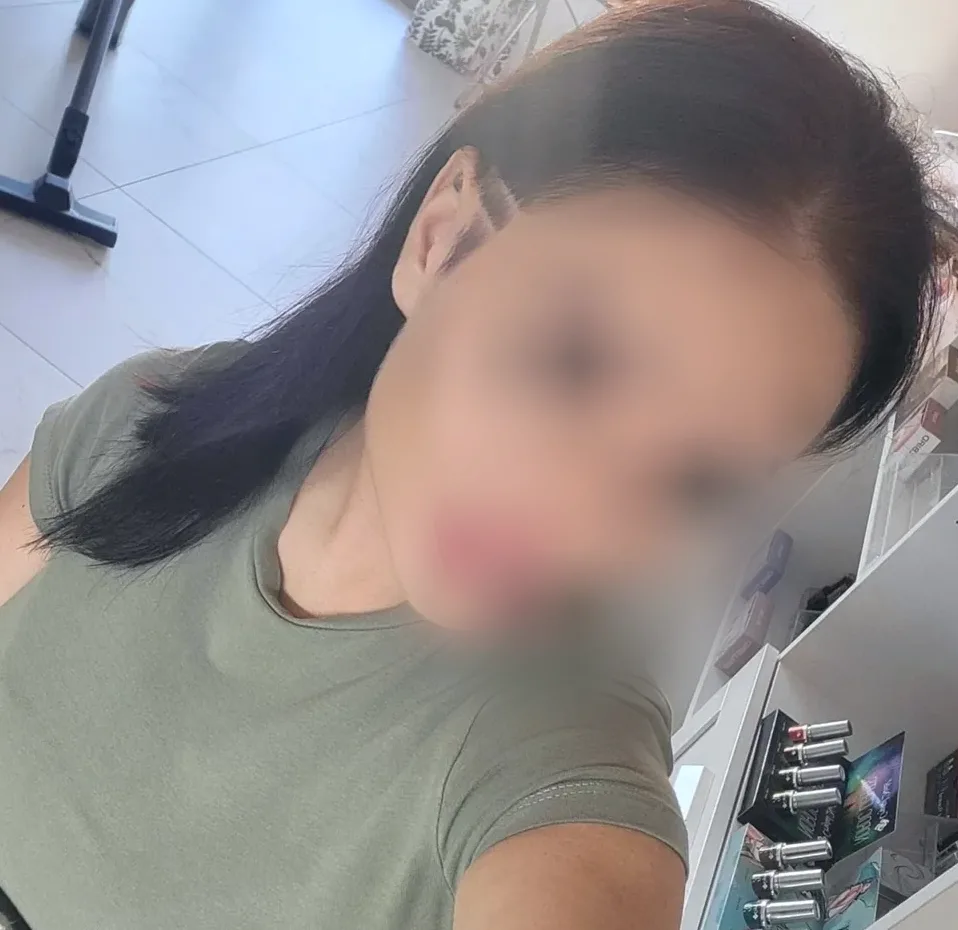 Molly, 29